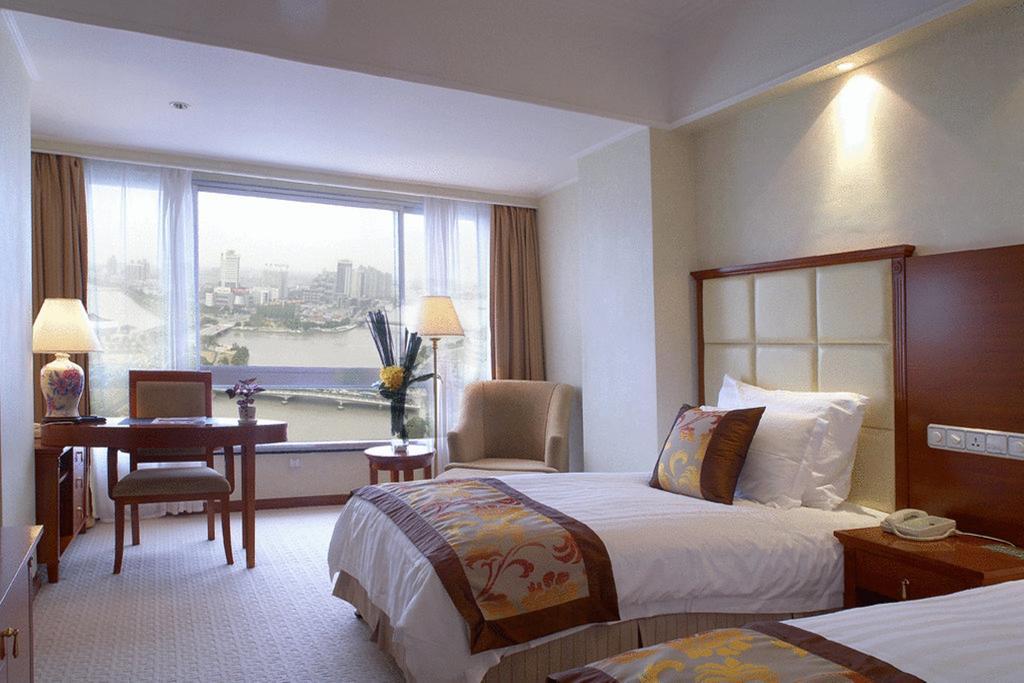 Citic Ningbo International Hotel Екстер'єр фото